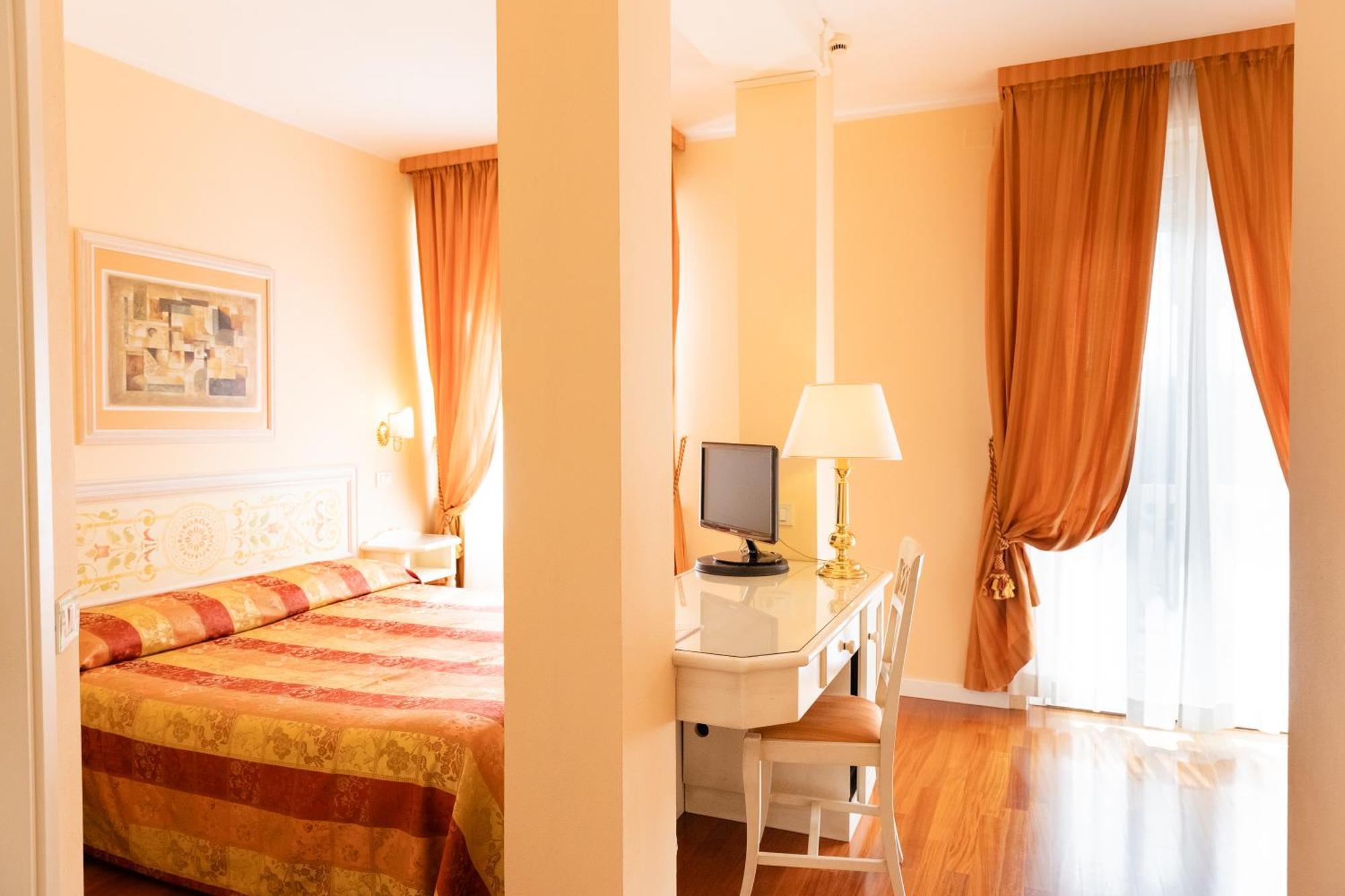 Hotel Tuder Todi Bagian luar foto