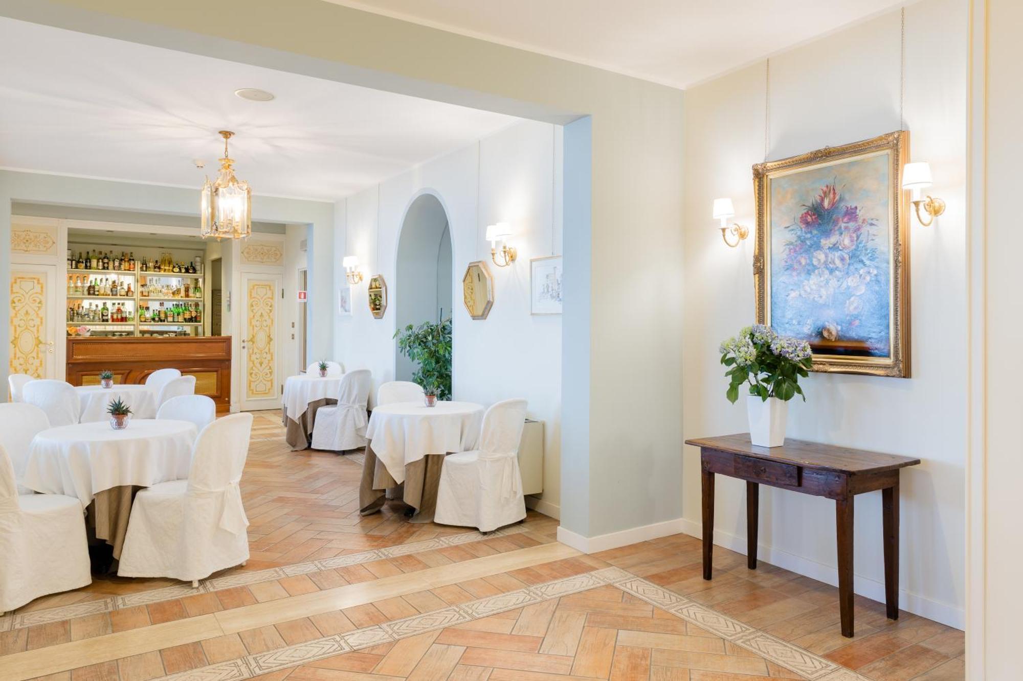 Hotel Tuder Todi Bagian luar foto