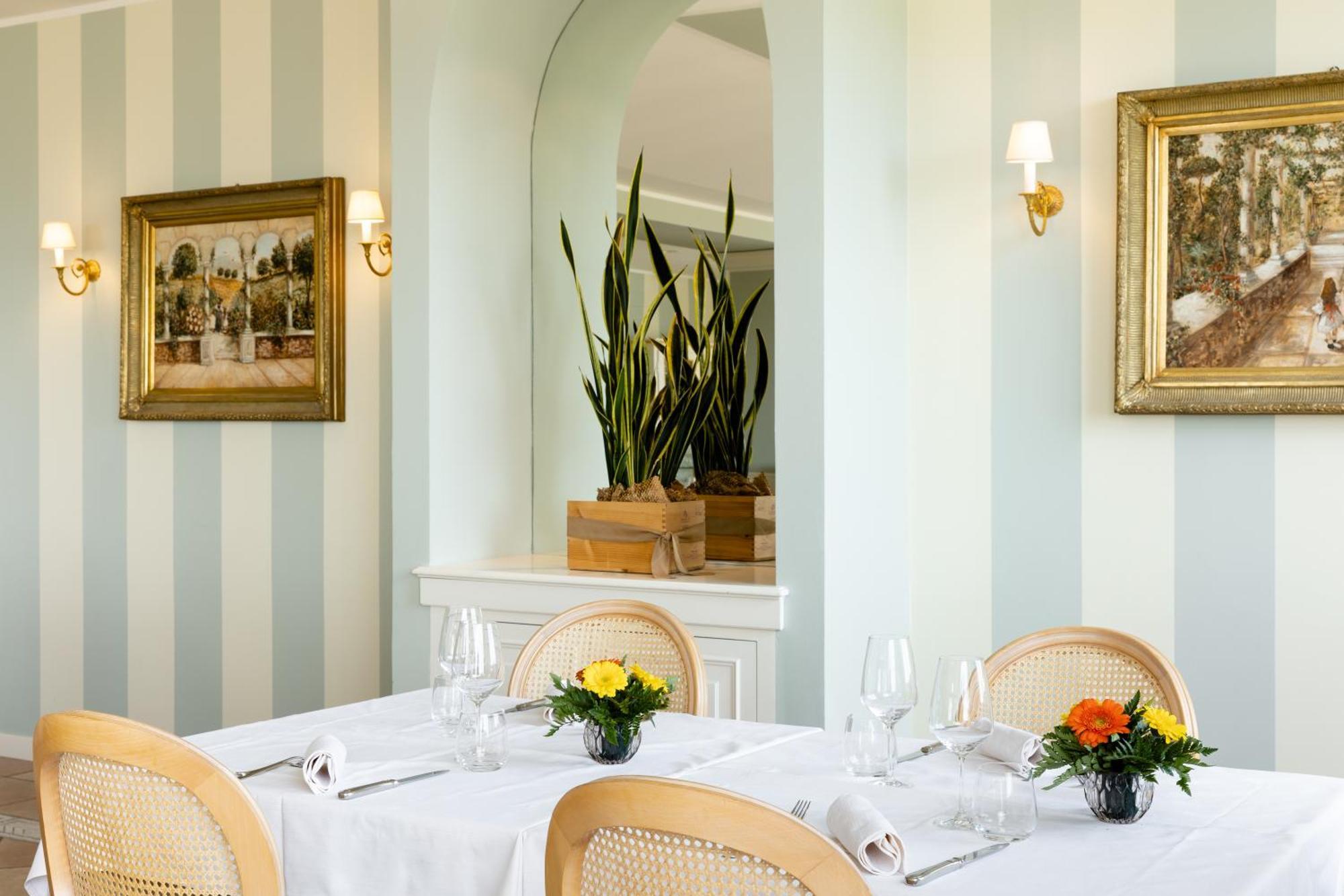 Hotel Tuder Todi Bagian luar foto