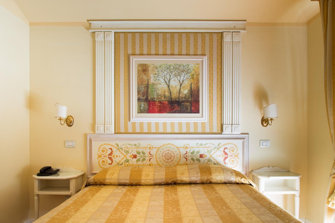 Hotel Tuder Todi Bagian luar foto